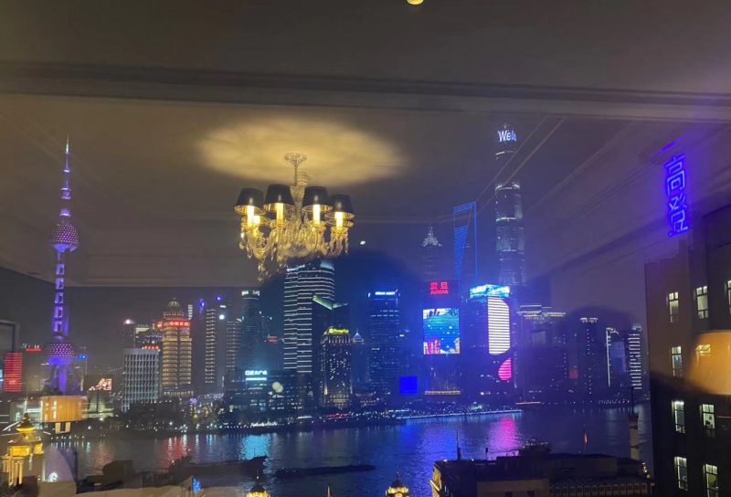 离开中国前在上海外滩的夜景