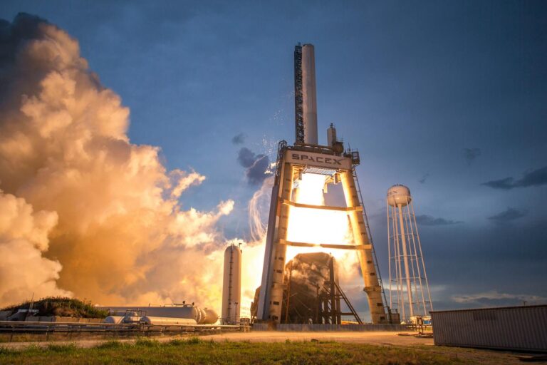 我为什么重仓 SpaceX?把马斯克吹过的牛,逐一对账