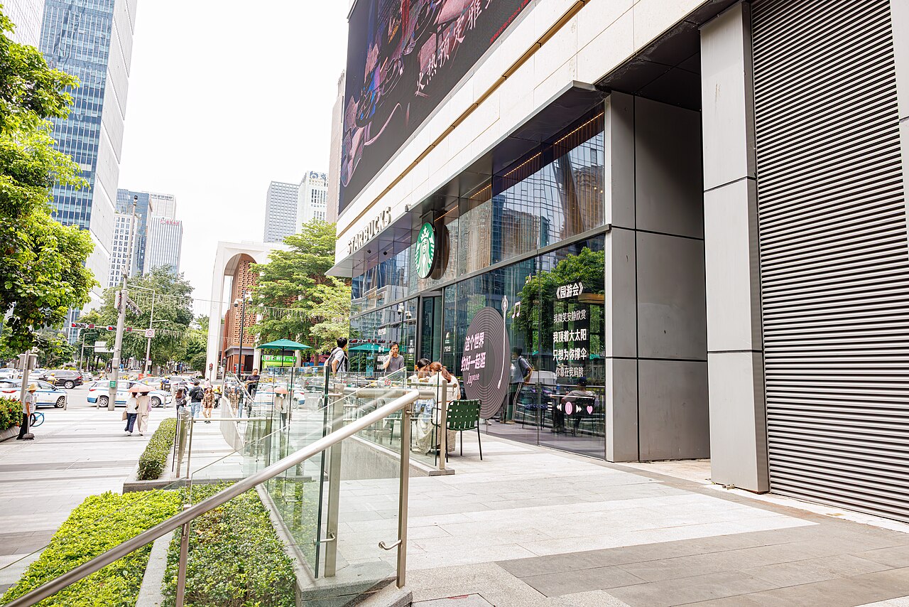 深圳购物中心里的星巴克门店
