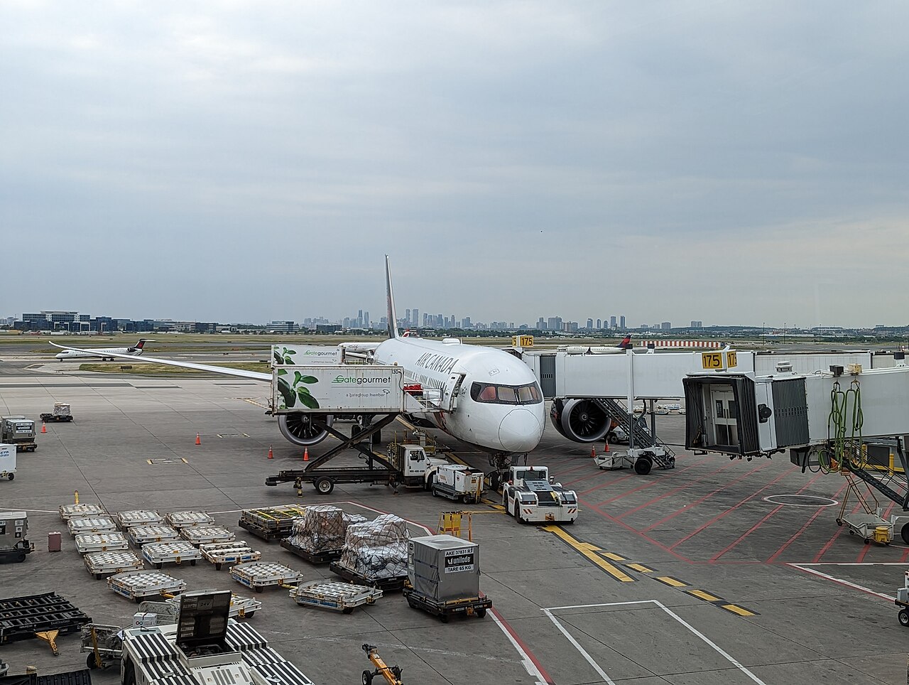 加拿大航空波音 787-9 客机，Aeroplan 积分可以兑换加航及星空联盟成员的航班